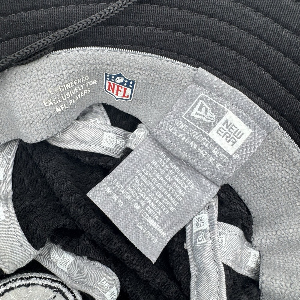 Pittsburgh Steelers New Era Black Bucket Hat Cap + Strap Black & White Logo - Picture 6 of 6